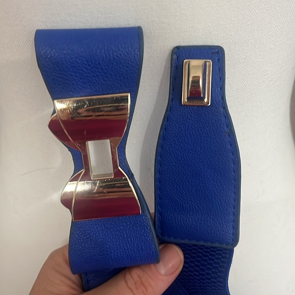 Elastic bow tie belt - Picture 3 of 3